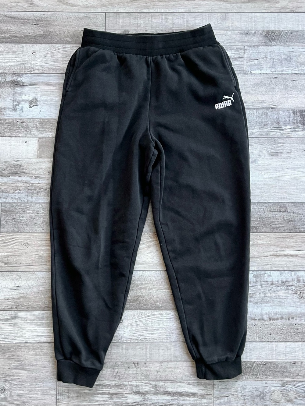 Puma Women’s Black Sweat Pants Size Medium
